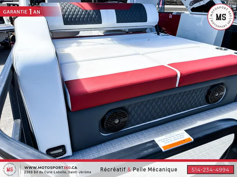 2026 Berkshire 25UL DC STS 300 HP VERADO ! LE PLUS BEAU PONTON AU QUÉBEC ! thumbnail 23