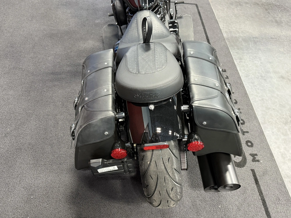 2025 Indian Motorcycle Super Chief Dark Horse, Black Metallic, 49s alt