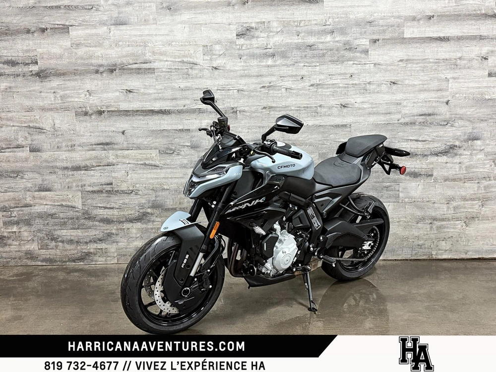 2026 Cfmoto 675nk Gris alt