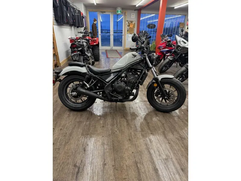 2026 Honda Rebel 500 ABS thumbnail 3