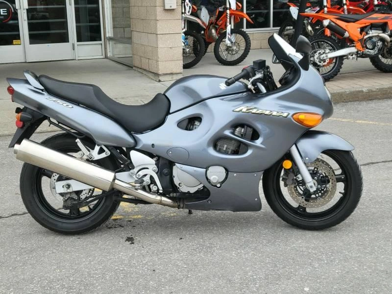 2004 Suzuki Gsx750 alt