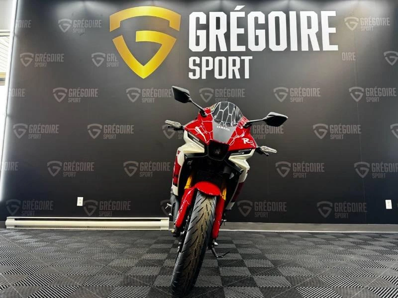 Yamaha Yzf-r3 70e Anniversaire 2026 alt
