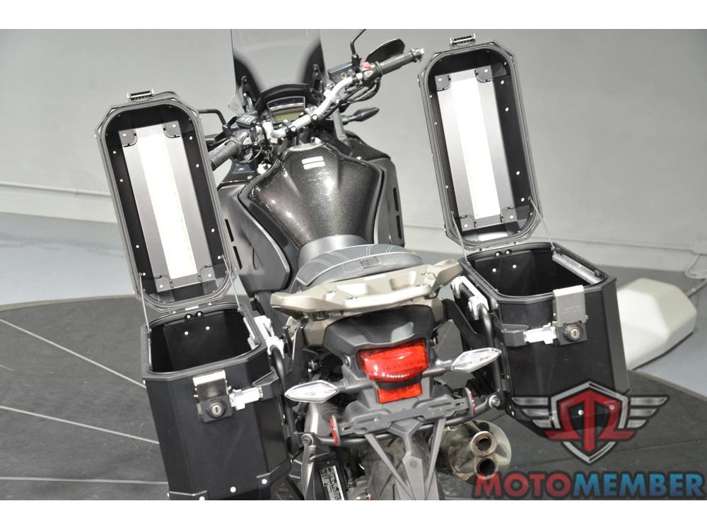 2016 Honda Vfr1200x alt