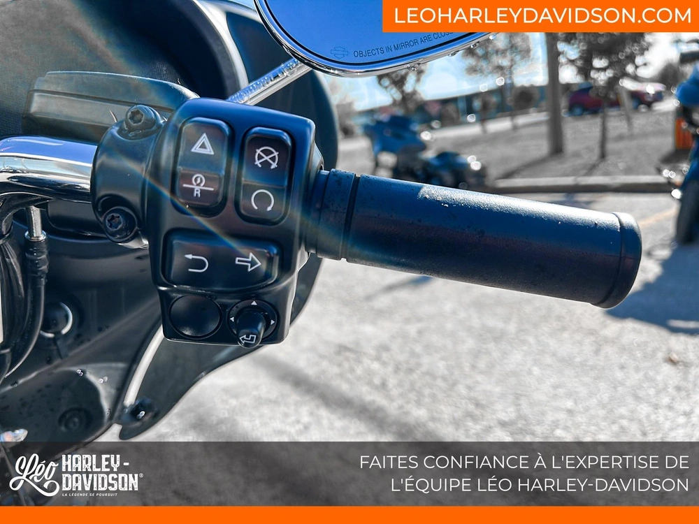 Harley-davidson Flhtcutg Tri Glide Ultra 2022 alt