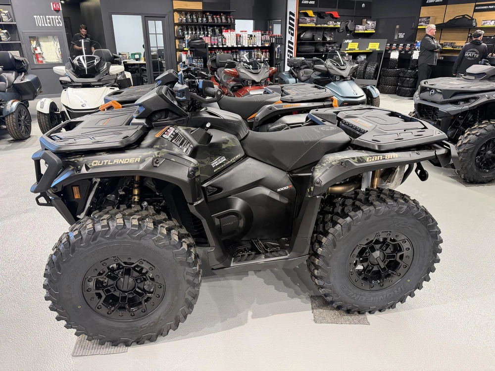 Can-am Outlander Backcountry 1000r 2026 alt