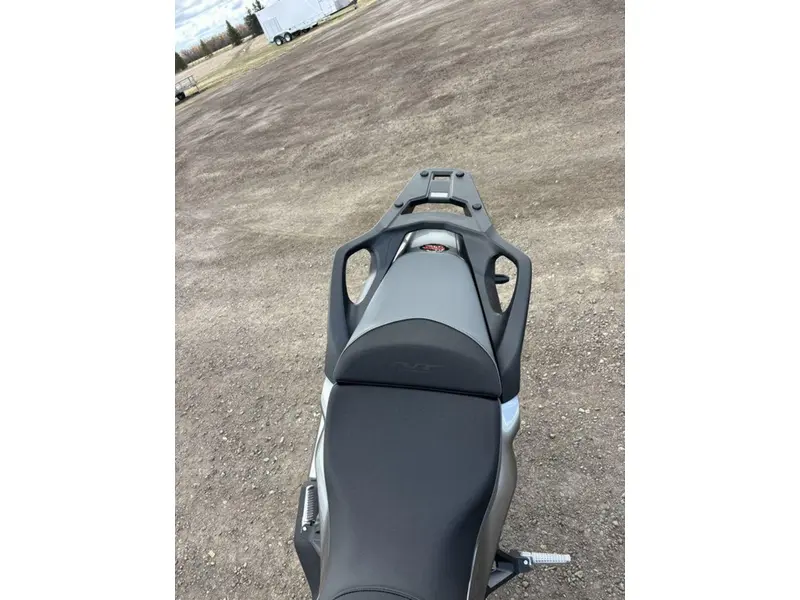 2026 Honda NT1100 thumbnail 19
