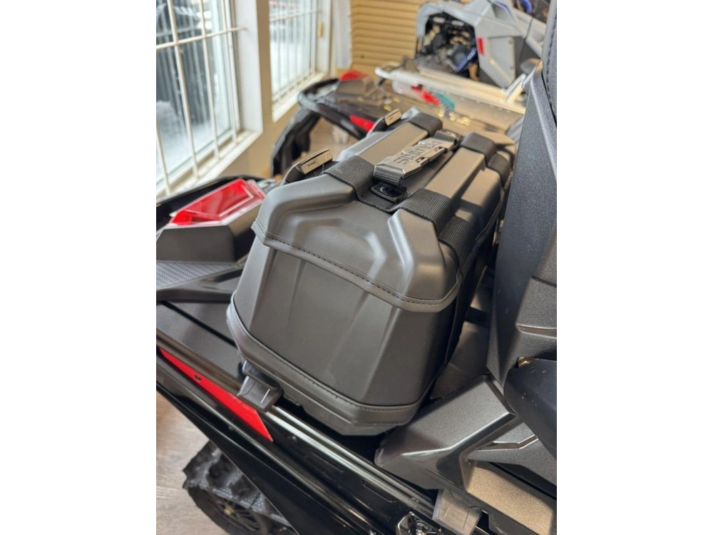 2025 Polaris 650 Indy Adventure 137 Shadow Gray / Gloss Black alt