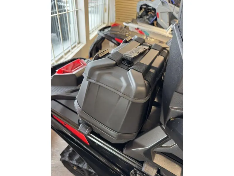 Polaris 650 Indy Adventure 137 Shadow Gray / Gloss Black 2025