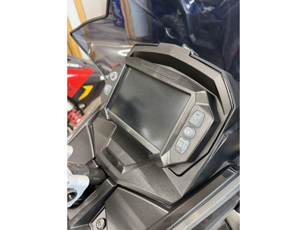 2025 Polaris Boost Indy Vr1 137 Shadow Gray / Gloss Black alt