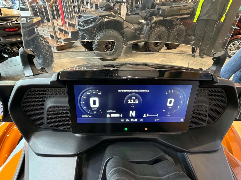 Can-am F3 Limited Special Serie 2024 alt