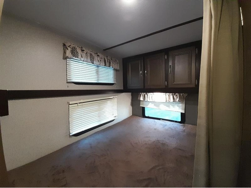 Keystone Rv Passport 239ml 2018 alt