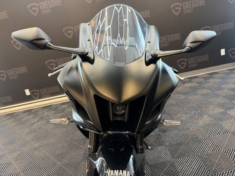 Yamaha Yzf-r7 2025 alt