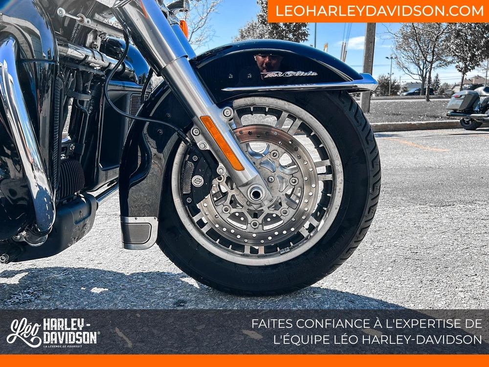 Harley-davidson Flhtcutg Tri Glide Ultra 2022 alt