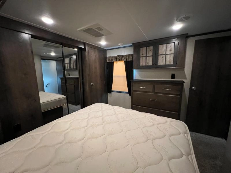 Keystone Rv Montana 320mk 2019 alt