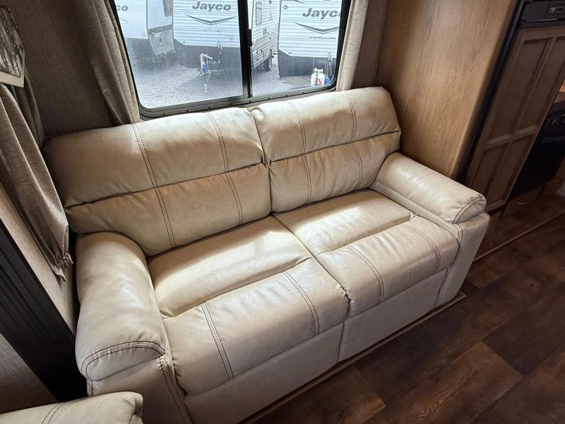 Crossroads Cruiser 28se 2017 alt