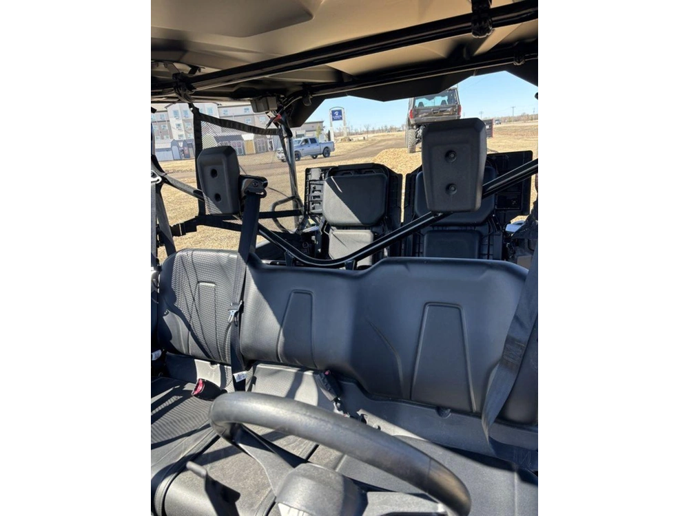 2025 Honda Pioneer 1000-5p Dlx alt