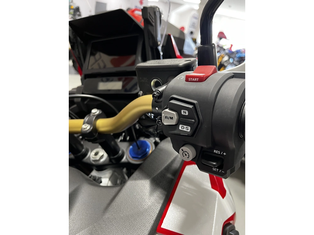 Honda Africa Twin Adventure Sport Es Dct Crf1100 Dct Africa Twin Dct 2026 alt