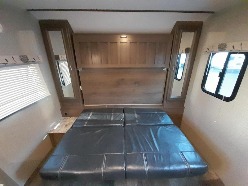 Keystone Rv Passport 239ml 2018 alt
