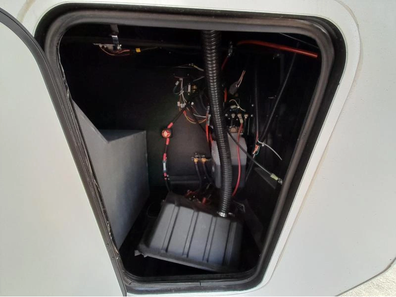 Keystone Rv Montana 3855br 2021 alt