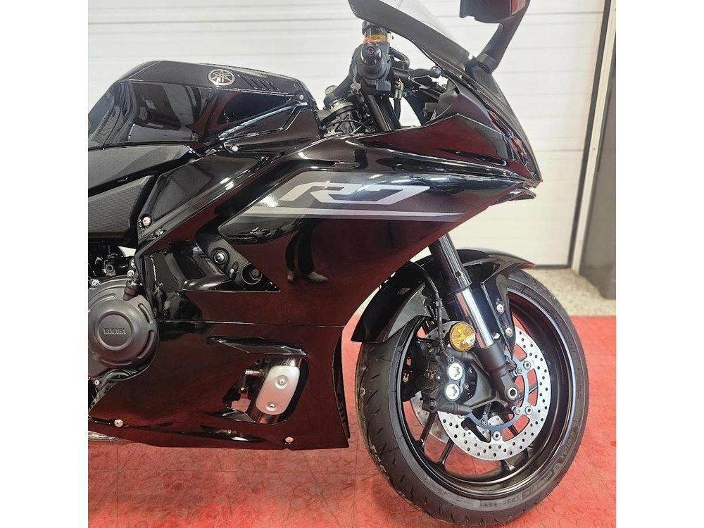 2026 Yamaha Yzf R7 alt