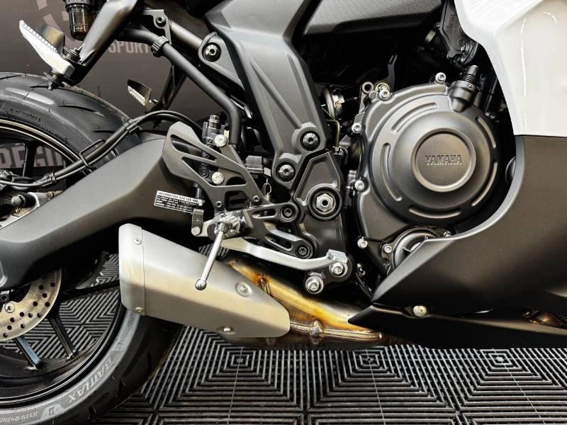 Yamaha Yzf-r7 70e Anniversaire 2026 alt