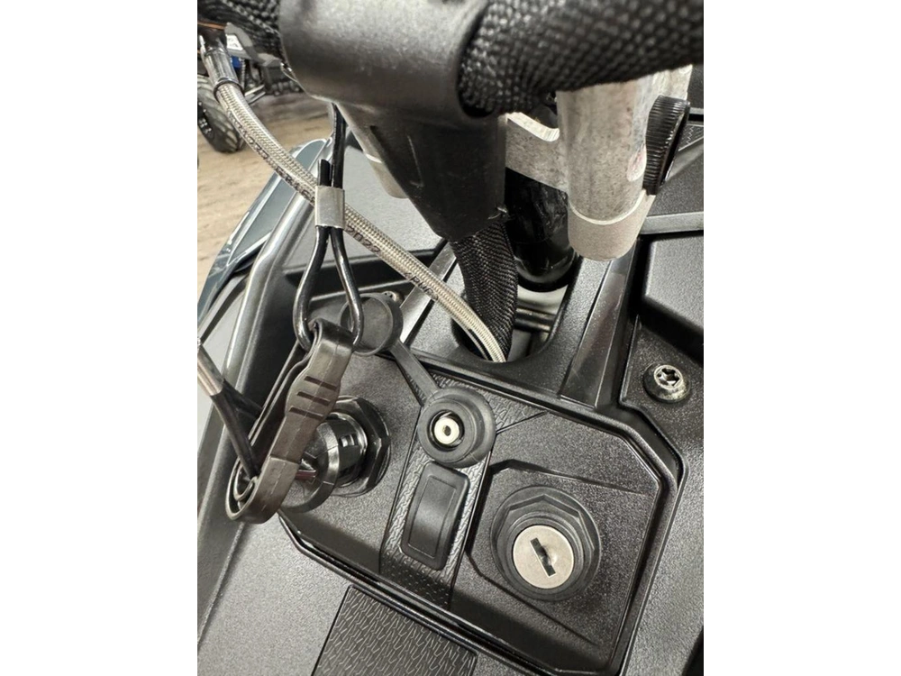 2026 Polaris Prostar S4 Indy Xc 137 Gloss Black / Blue Dusk alt