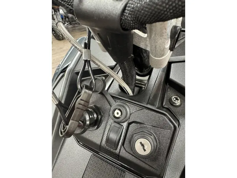 Polaris ProStar S4 INDY SP 137 Gloss Black 2026