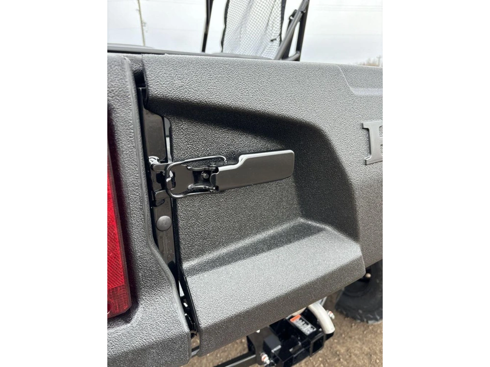 2026 Honda Pioneer 700-2p Dlx alt