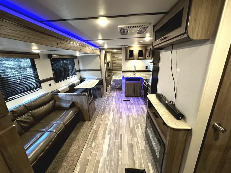 2020 Crossroads RV 280BH ZINGER thumbnail 23
