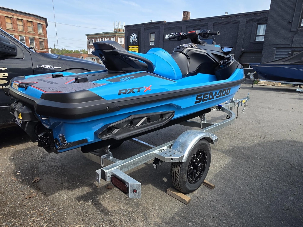 2026 Sea-doo Rxt-x 325 Tech Package With Brp Premium Audio And Ibr®
