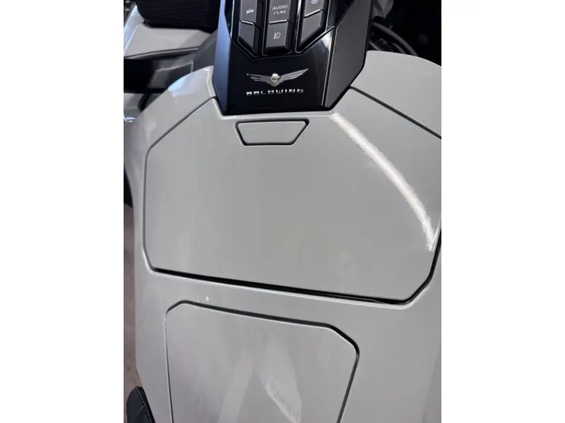 2026 Honda Gold Wing Tour thumbnail 22