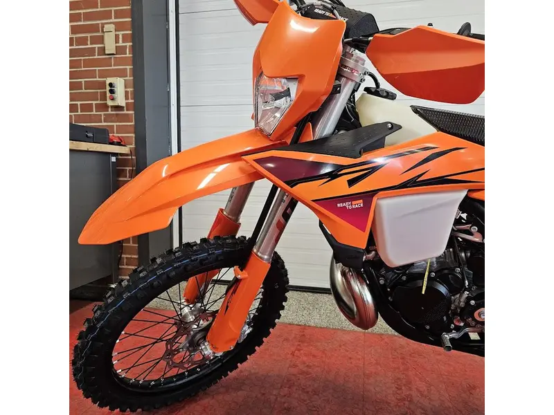 2026 KTM 300 XC-W thumbnail 4