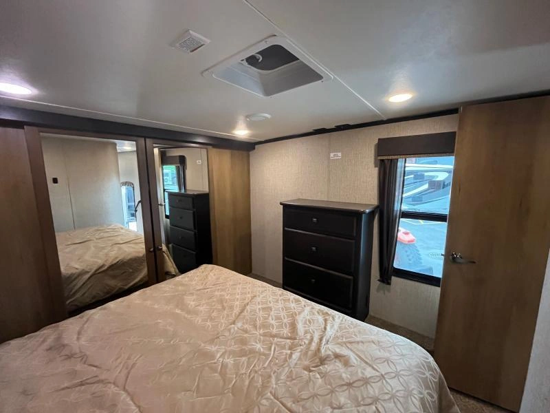 Crossroads Cruiser 315rl 2017 alt
