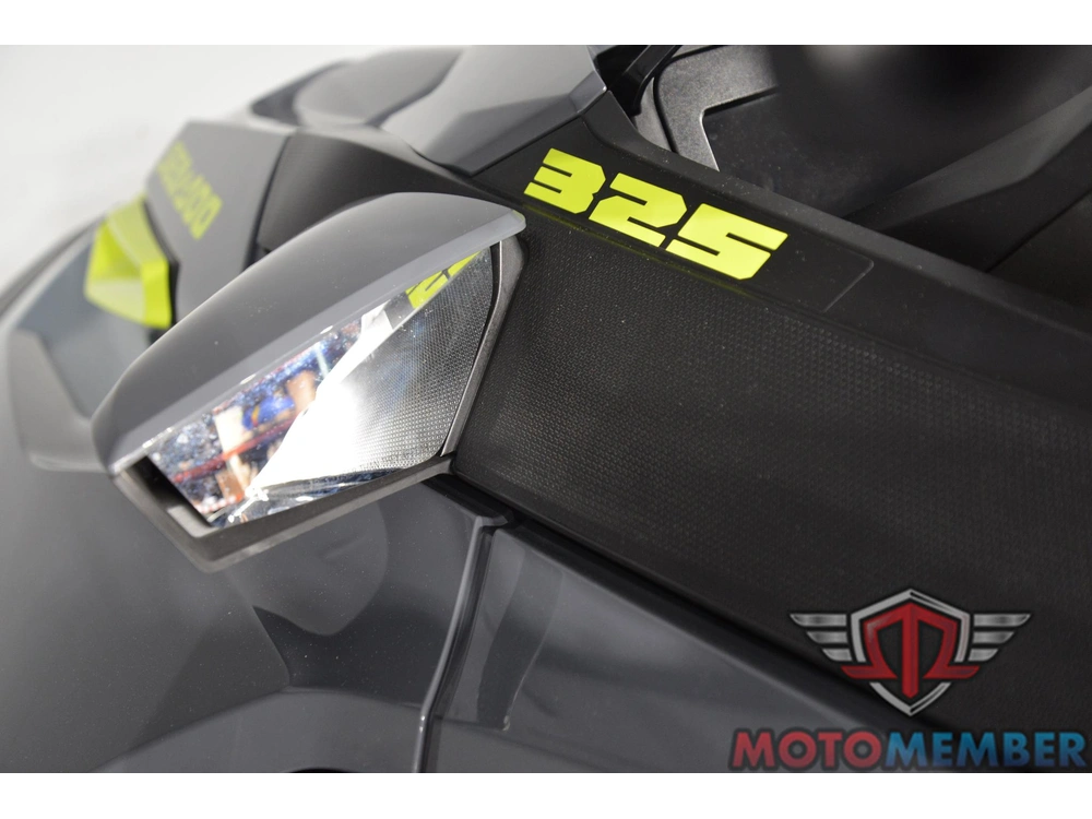 2024 Sea-doo Rxt-x™ 325 Ice Metal / Manta Green alt