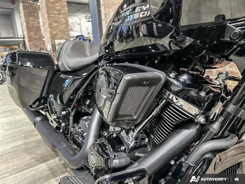 2026 Harley-Davidson ROAD GLIDE thumbnail 17