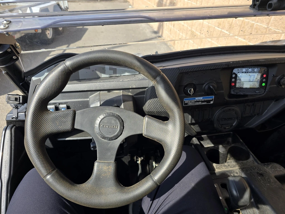 2019 Kawasaki Teryx Camo alt
