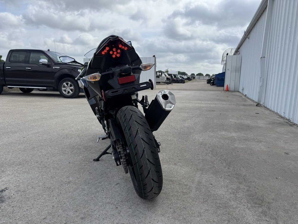 2026 Kawasaki Ninja 500 Abs alt