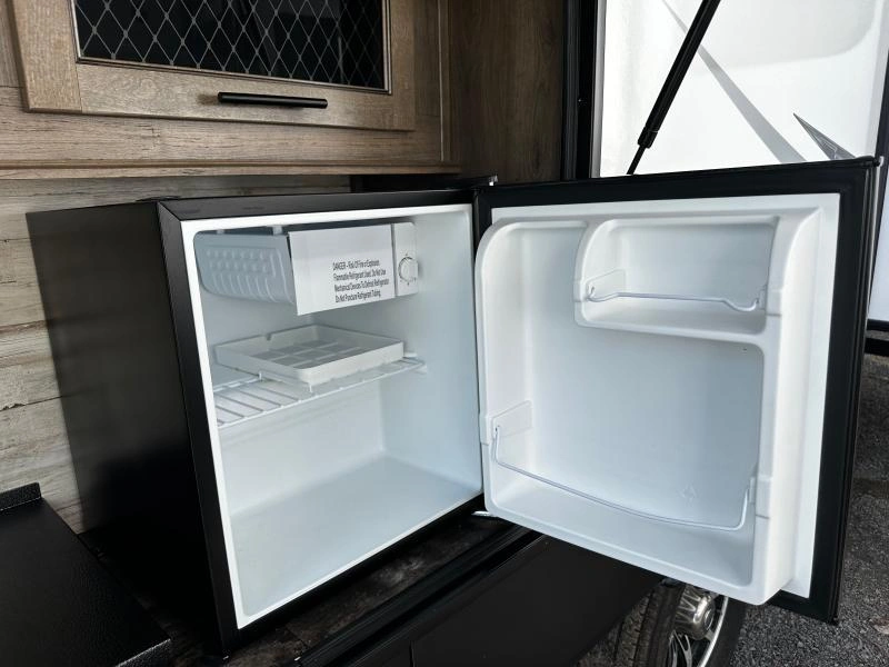 Forest River Sabre 37flh 2022 alt