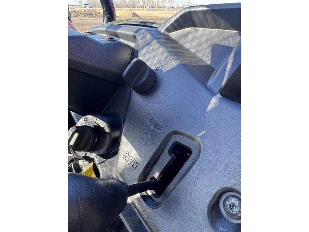 2026 Honda Pioneer 520 alt