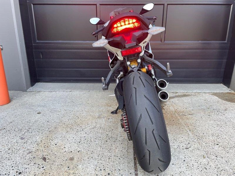 2021 Ducati Supersport S 950 alt