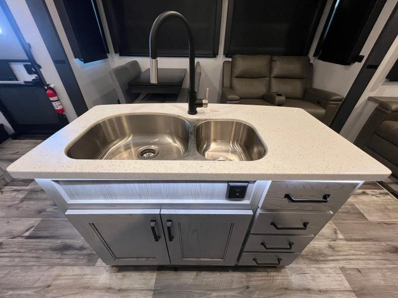 Keystone Rv Montana 295rl 2023 alt
