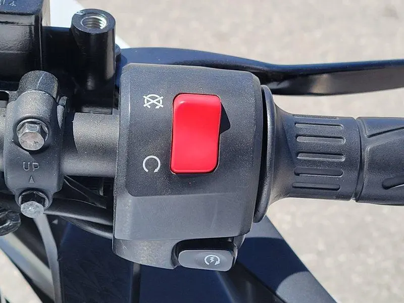 2017 Kawasaki NINJA 300 EX thumbnail 10