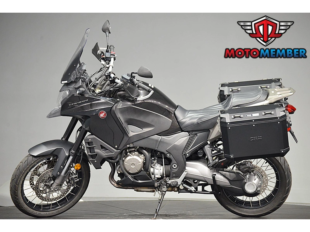 2016 Honda Vfr1200x alt