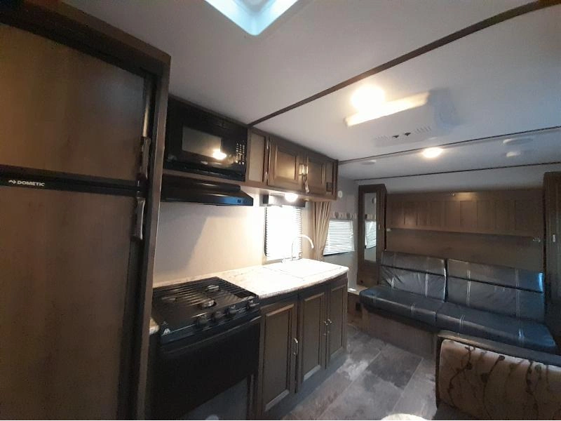 Keystone Rv Passport 239ml 2018 alt