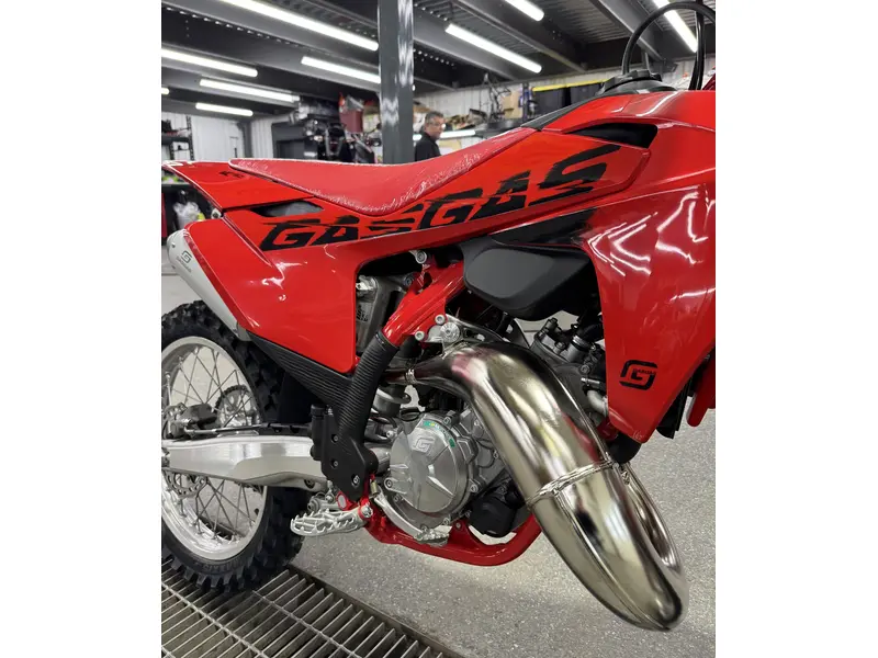 2025 GASGAS MC 150 thumbnail 11
