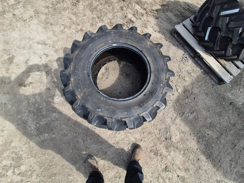 2024 MICHELIN 380/85R24 AGRIBIB 2