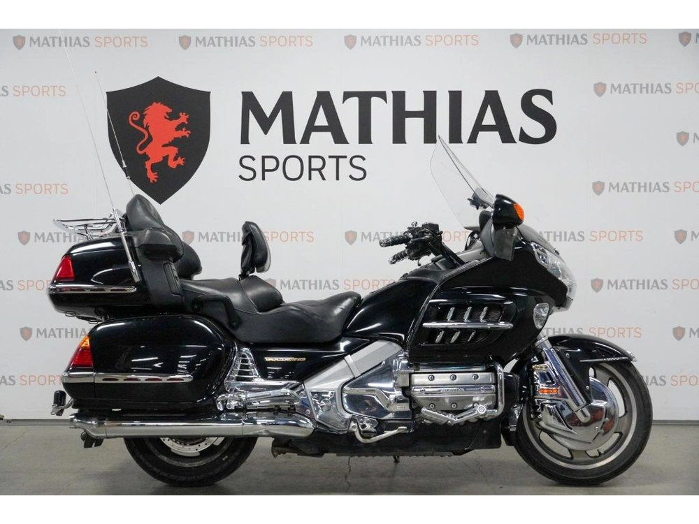 2004 Honda Gold Wing alt