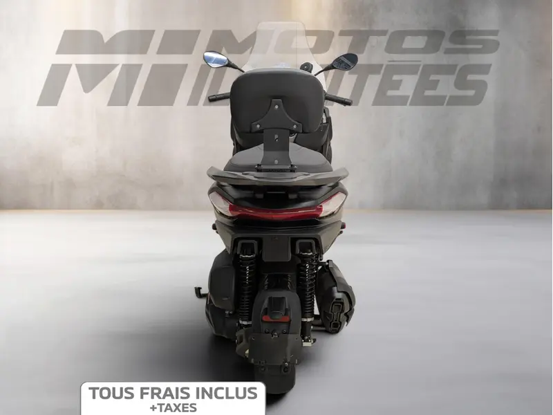 2023 Piaggio MP3 Maxi 530 HPE Exclusive ABS thumbnail 9