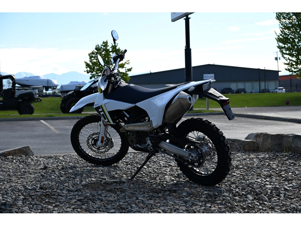 2027 Husqvarna 701 Enduro alt