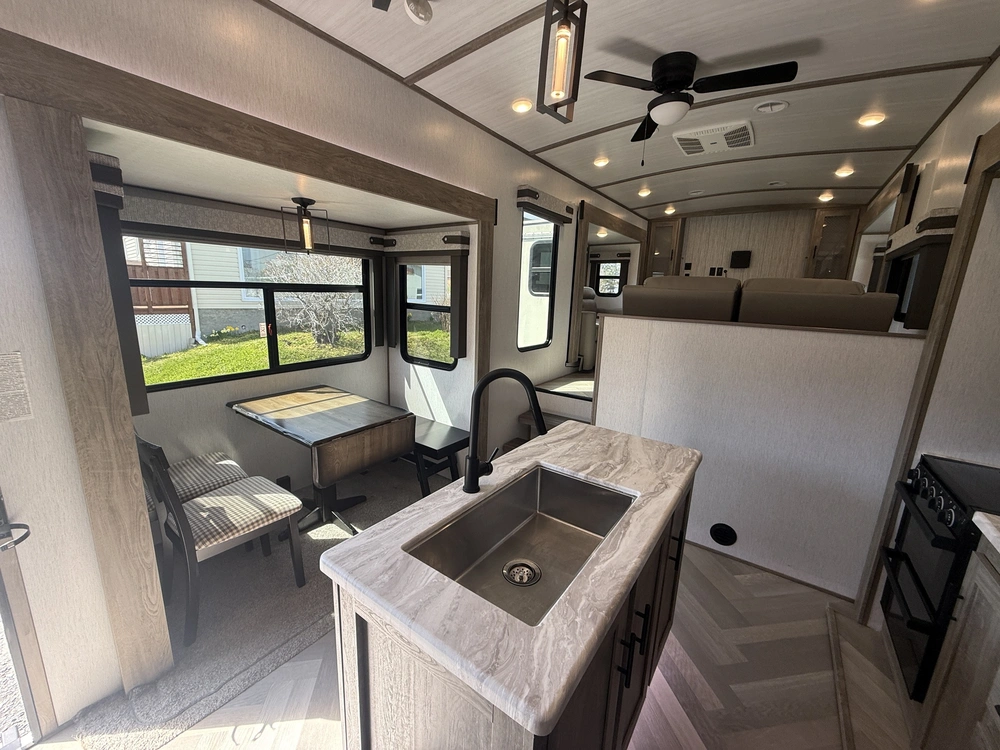 Wildwood 372rd 2022 alt